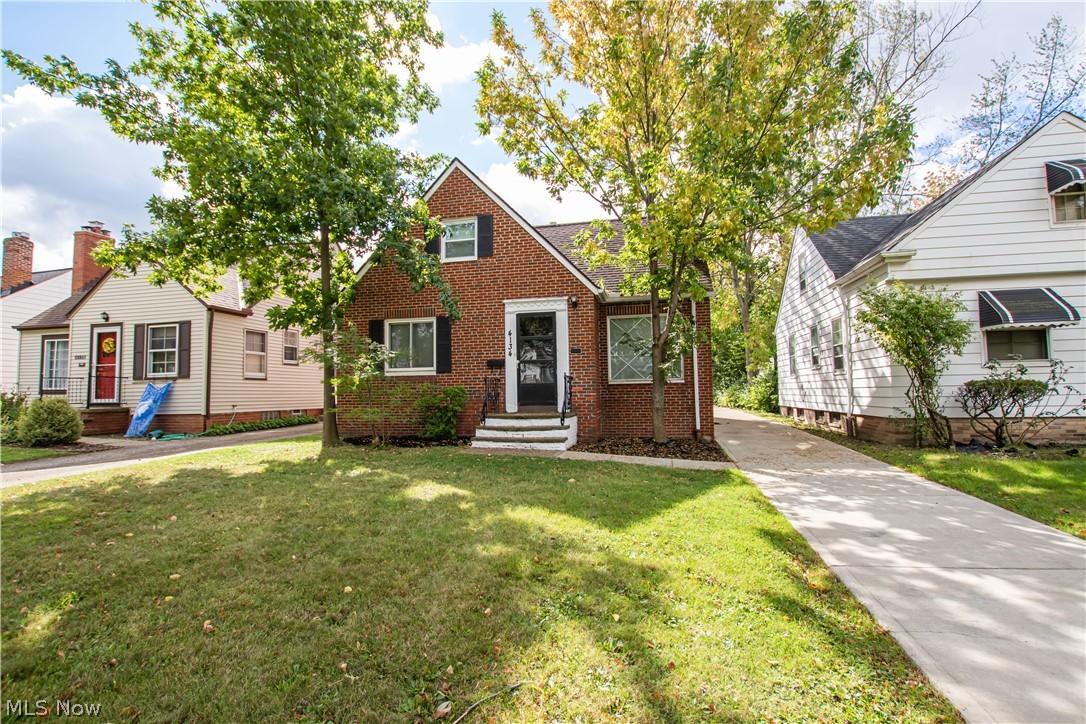 4134 Bayard Road Cleveland, OH 44121 - Photo 2 of 34 Gallery Image 2