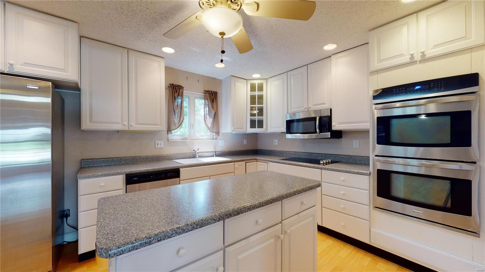 1221 Shadow Ridge Crossing O'Fallon, IL 62269 - Photo 15 of 40