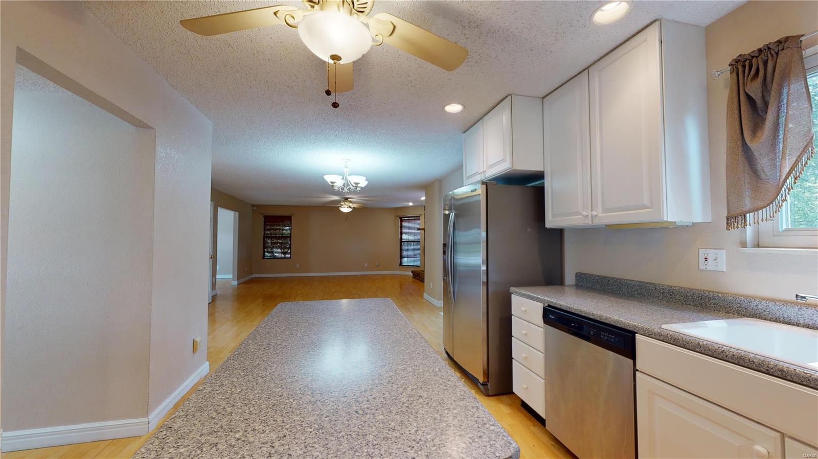 1221 Shadow Ridge Crossing O'Fallon, IL 62269 - Photo 17 of 40