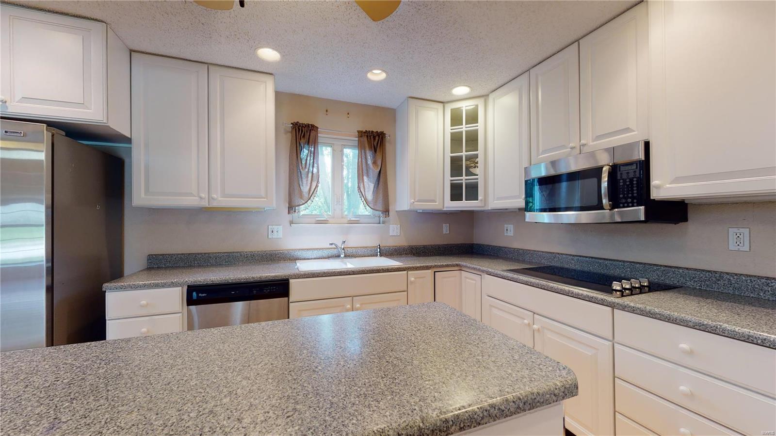 1221 Shadow Ridge Crossing O'Fallon, IL 62269 - Photo 18 of 40