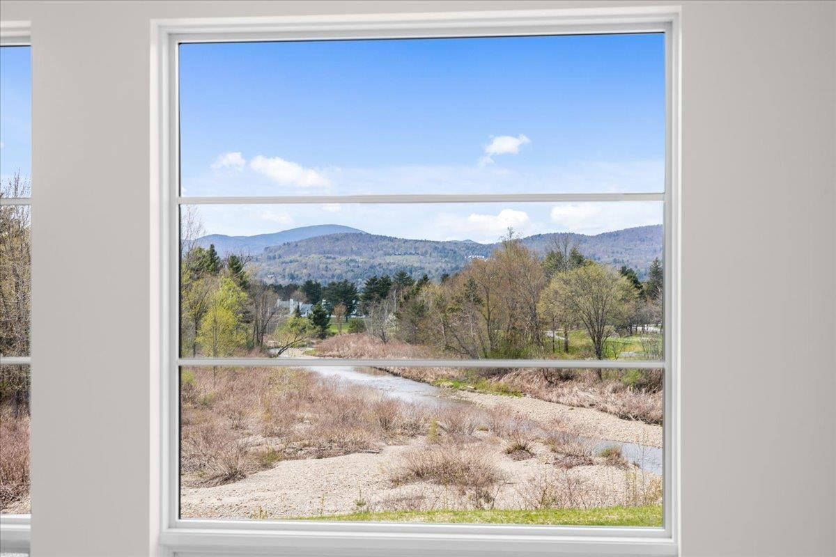 24 Rivers Edge Lane, Unit 2 Stowe, VT 05672 - Photo 5 of 58