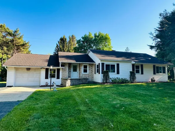 $298,000 | 1735 Red Apple Road, Manistee, MI 49660