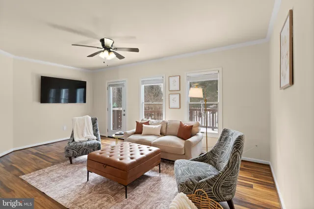 $499,900 | 7823 Sabre Court, Manassas, VA 20109