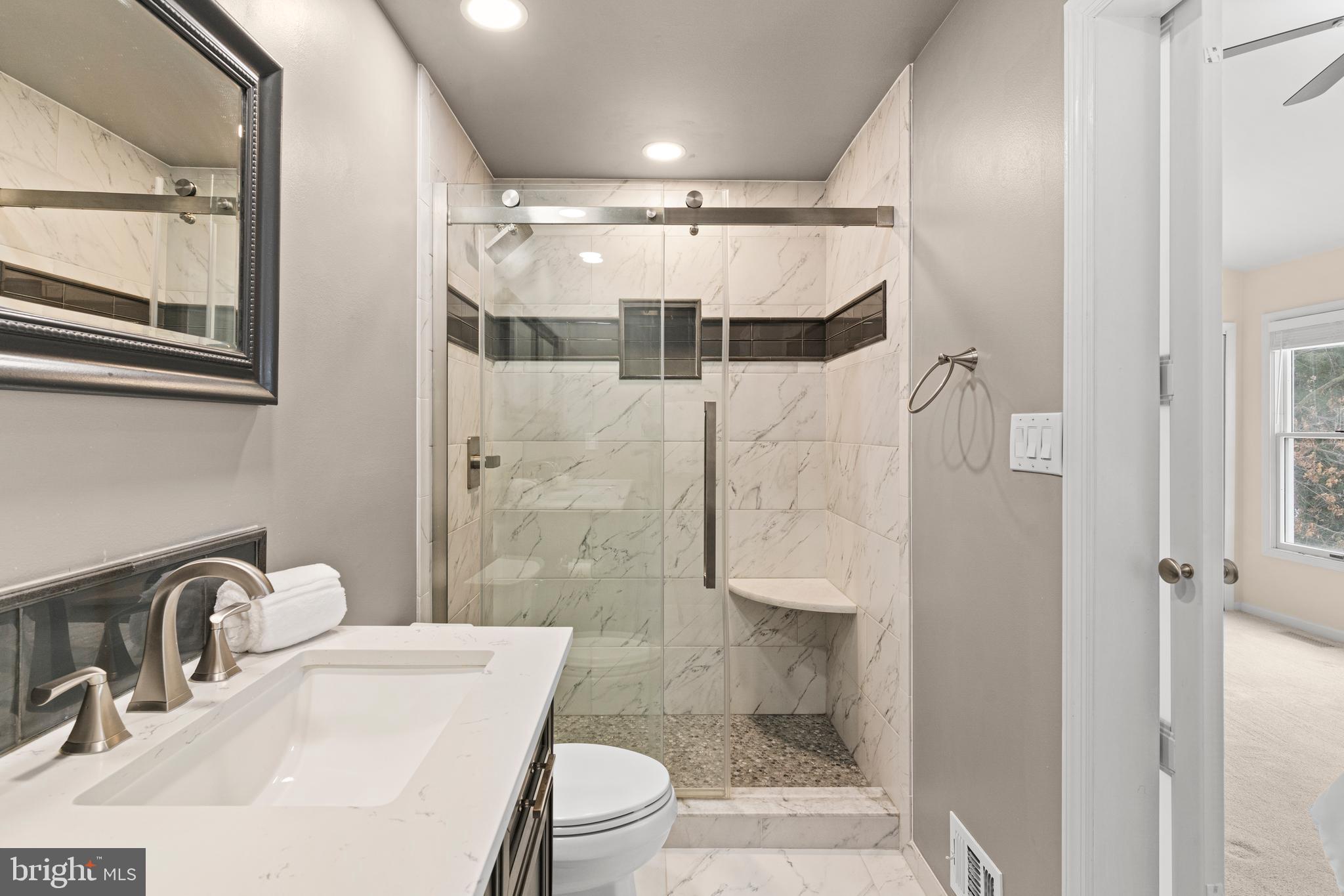 7823 Sabre Court Manassas, VA 20109 - Photo 24 of 39 Primary Bathroom