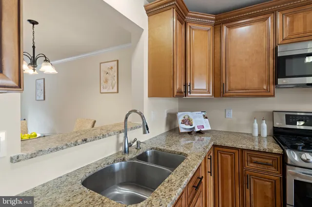 $499,900 | 7823 Sabre Court, Manassas, VA 20109