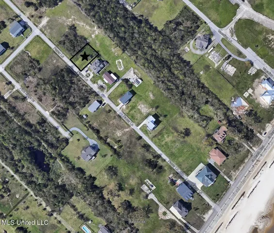 $94,900 | 136 Farrar Lane, Waveland, MS 39576