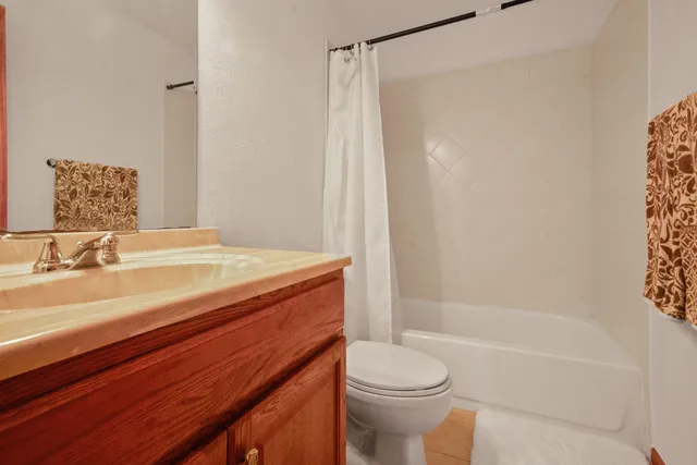 $425,000 | 204 Elmhurst Court, Unit 16, Williams Bay, WI 53191