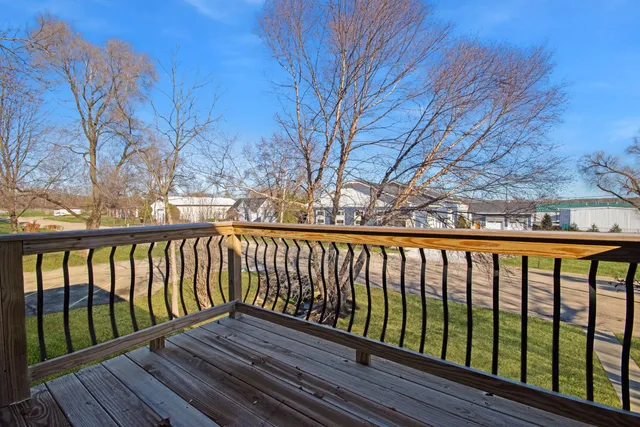 $425,000 | 204 Elmhurst Court, Unit 16, Williams Bay, WI 53191