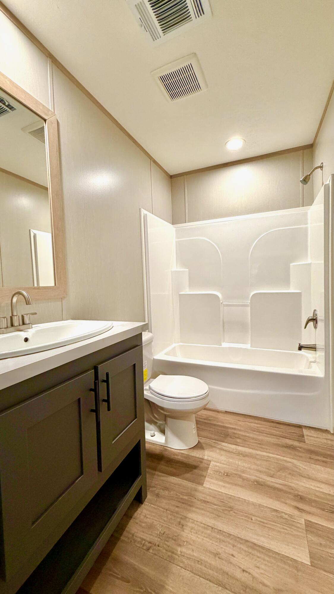 1040 Merell Avenue Bonneau, SC 29431 - Photo 17 of 31 14 Bathroom 2