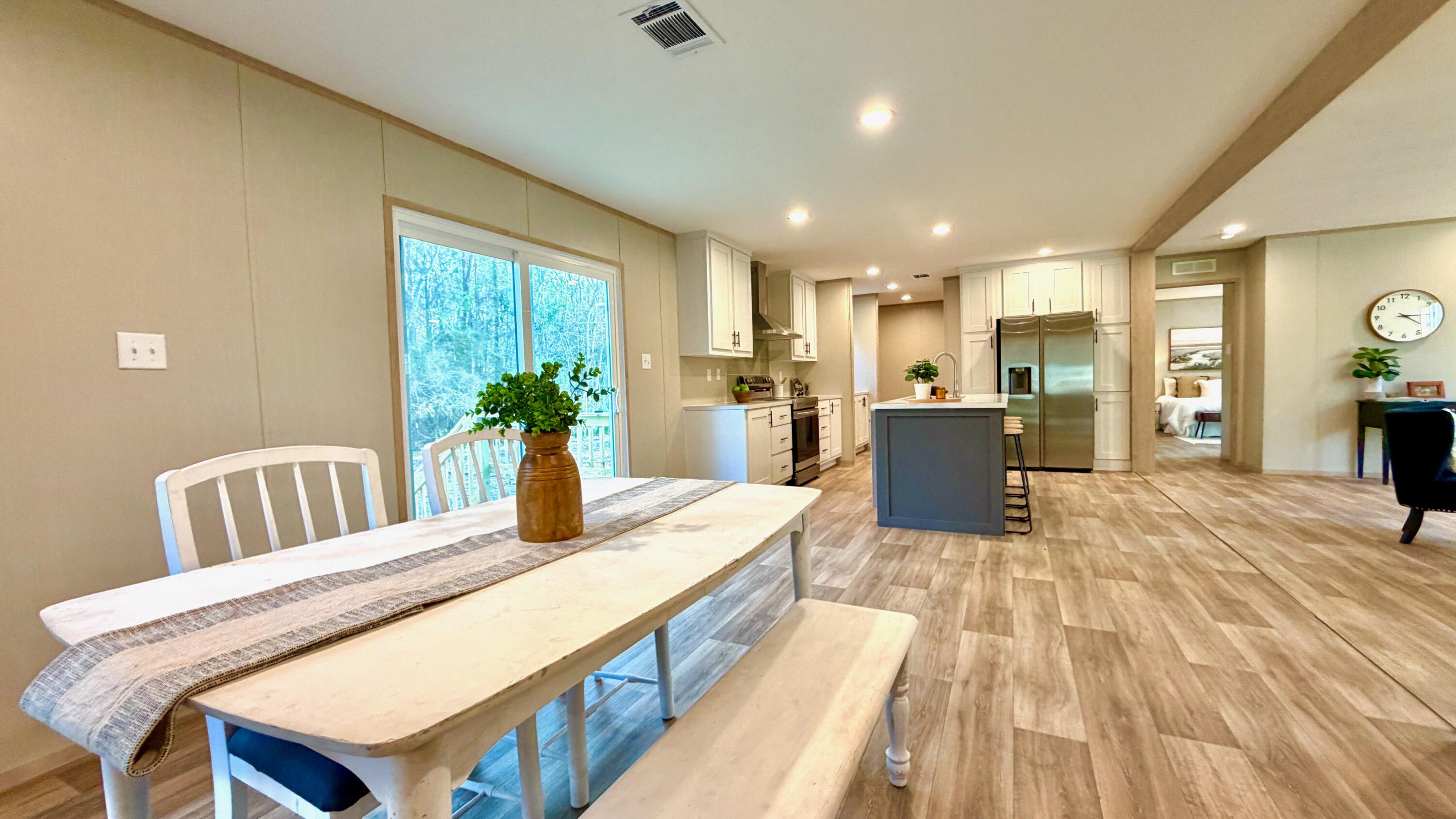 1040 Merell Avenue Bonneau, SC 29431 - Photo 24 of 31 18 dining