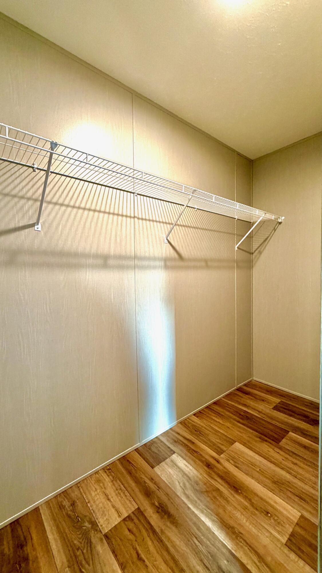 1040 Merell Avenue Bonneau, SC 29431 - Photo 28 of 31 22 Primary Walk-In