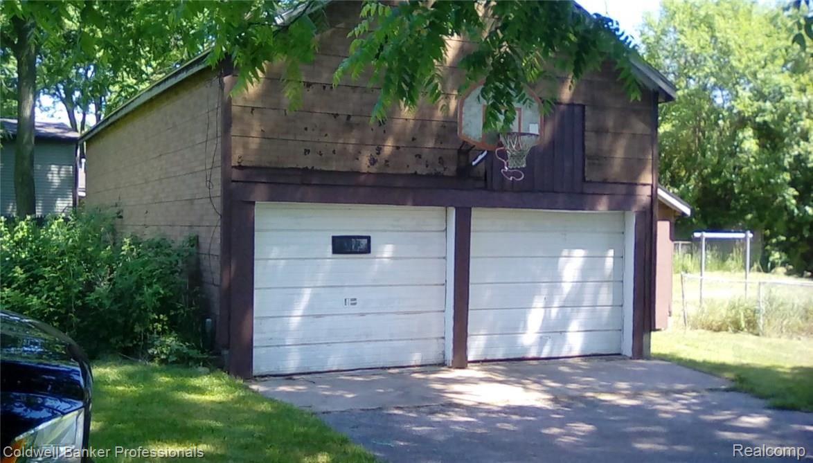 2240 Gray Road Lapeer, MI 48446 - Photo 49 of 50 IMG_20160625_151808.jpg