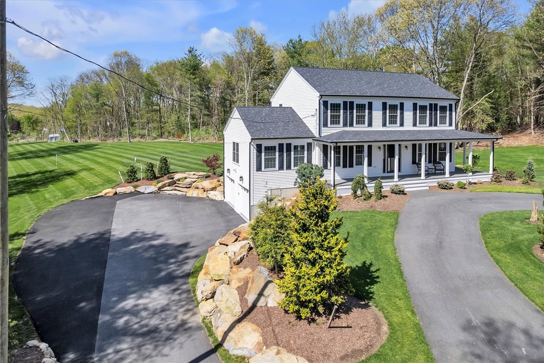 117 Mann School Road Smithfield, RI 02917 - Photo 4 of 48