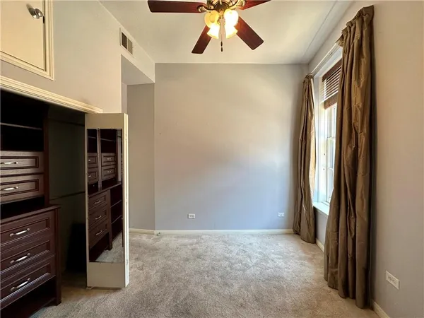 $2,000 | 330 Julia Street, Unit 205, New Orleans, LA 70130