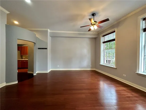 $2,000 | 330 Julia Street, Unit 205, New Orleans, LA 70130