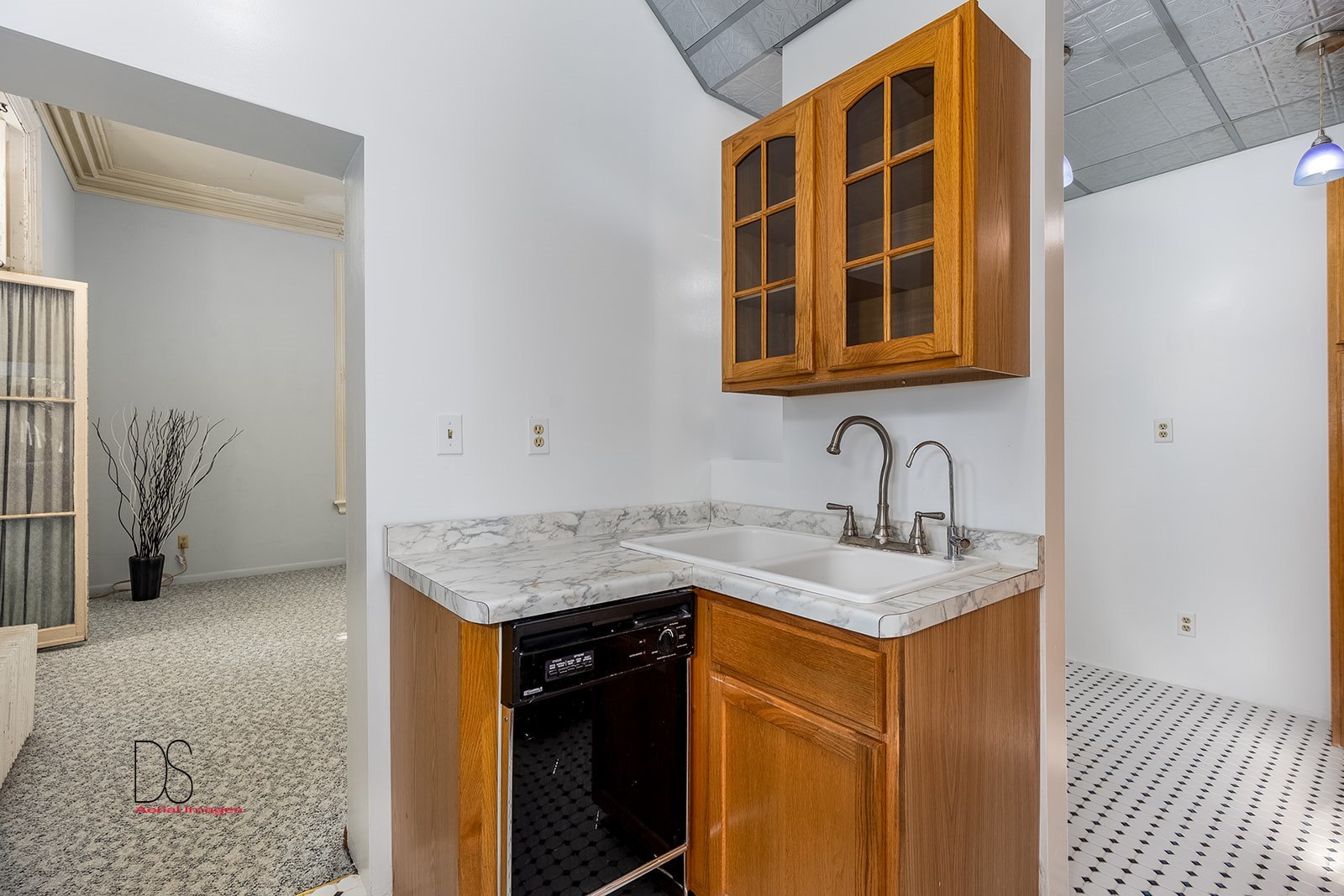 2101 Caton Road Ottawa, IL 61350 - Photo 17 of 41 Gallery Image 17