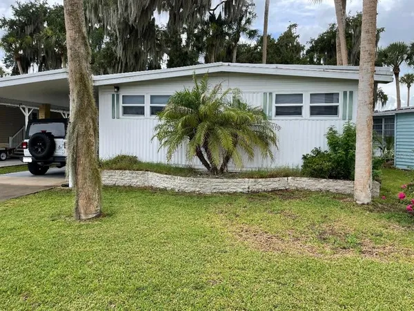 $105,000 | 112 Palm Drive, Unit B, Eustis, FL 32726