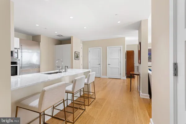 $1,595,000 | 50 South 16th Street, Unit 5301, Philadelphia, PA 19103