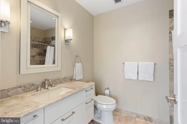 $1,595,000 | 50 South 16th Street, Unit 5301, Philadelphia, PA 19103