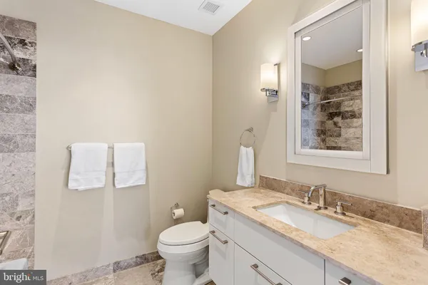 $1,595,000 | 50 South 16th Street, Unit 5301, Philadelphia, PA 19103