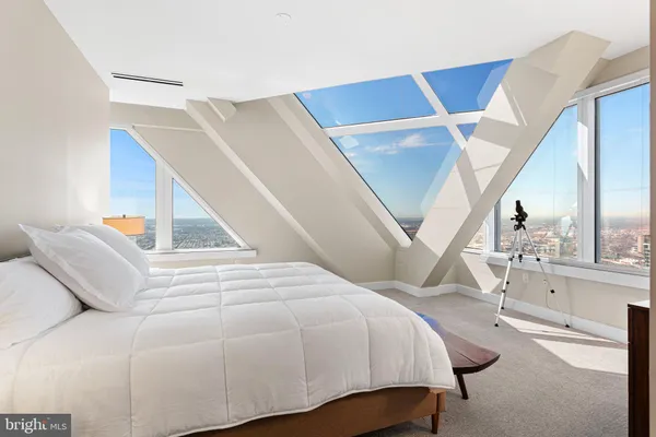 $1,595,000 | 50 South 16th Street, Unit 5301, Philadelphia, PA 19103