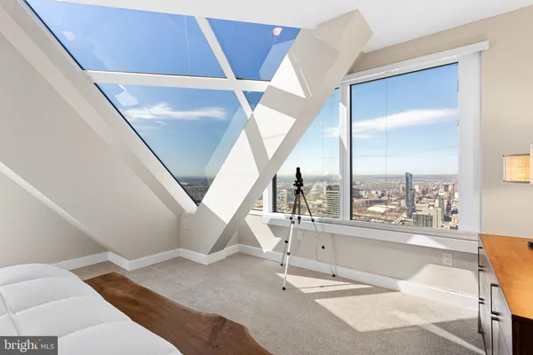 $1,595,000 | 50 South 16th Street, Unit 5301, Philadelphia, PA 19103