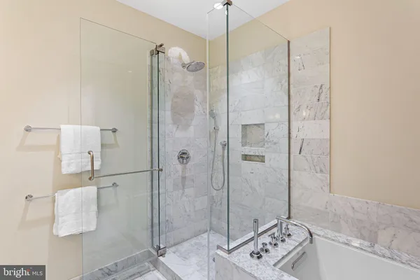 $1,595,000 | 50 South 16th Street, Unit 5301, Philadelphia, PA 19103