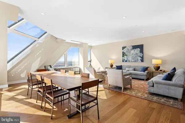 $1,595,000 | 50 South 16th Street, Unit 5301, Philadelphia, PA 19103
