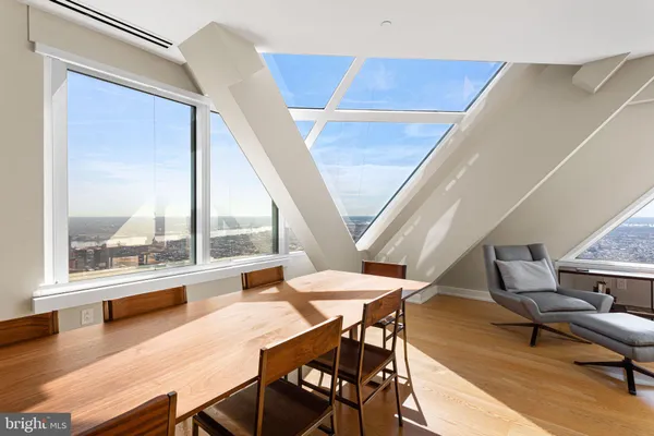 $1,595,000 | 50 South 16th Street, Unit 5301, Philadelphia, PA 19103