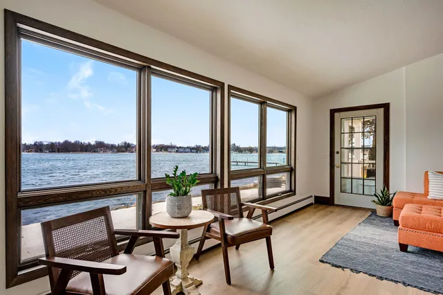 $869,900 | 853 Circle Ridge Circle, Sturgeon Bay, WI 54235