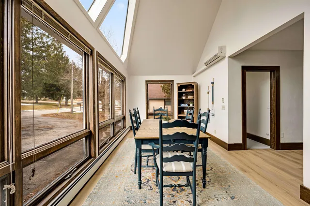 $869,900 | 853 Circle Ridge Circle, Sturgeon Bay, WI 54235