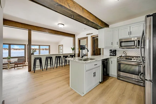 $869,900 | 853 Circle Ridge Circle, Sturgeon Bay, WI 54235