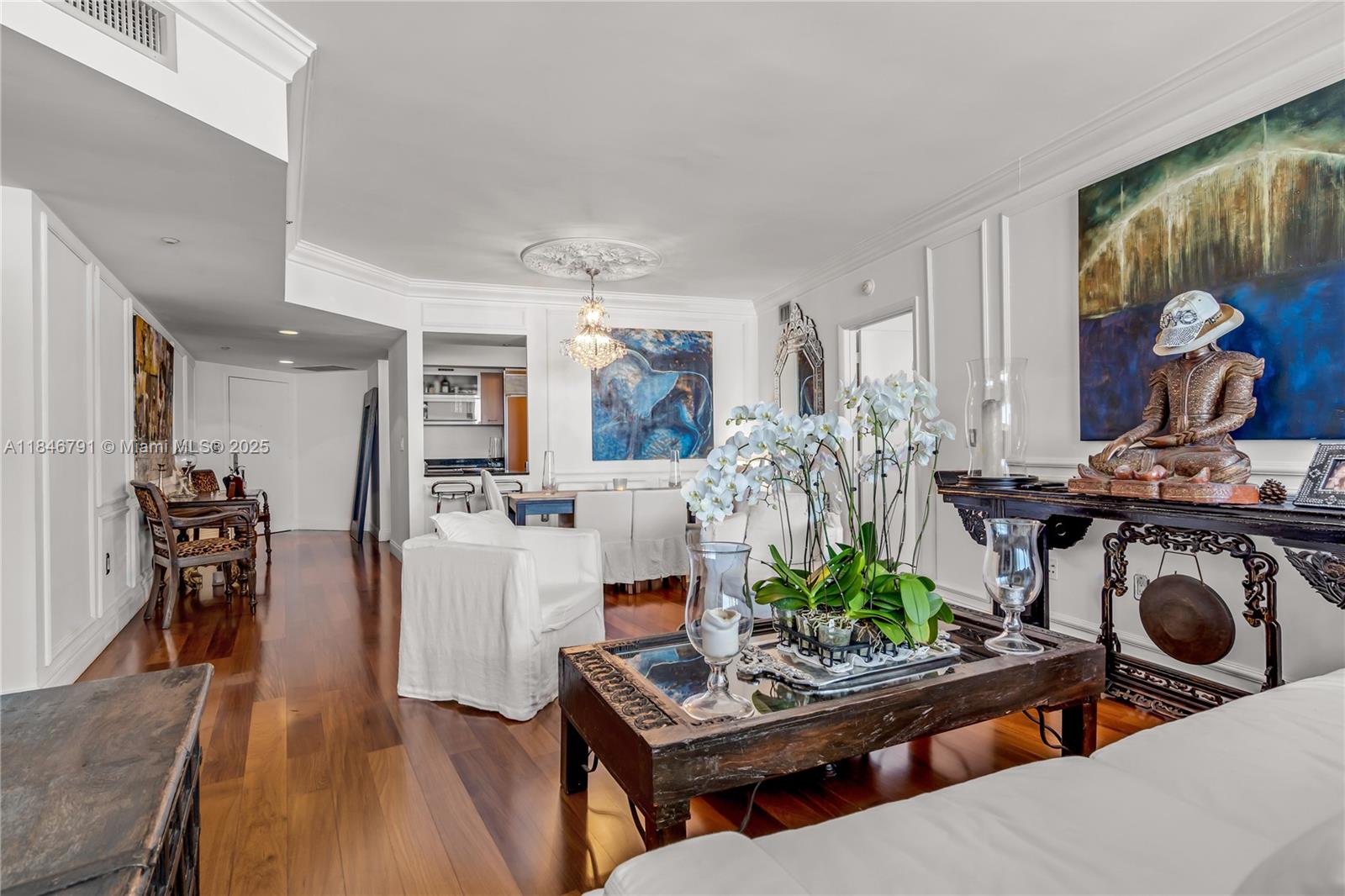 400 Alton Road, Unit 2409 Miami Beach, FL 33139 - Photo 17 of 37