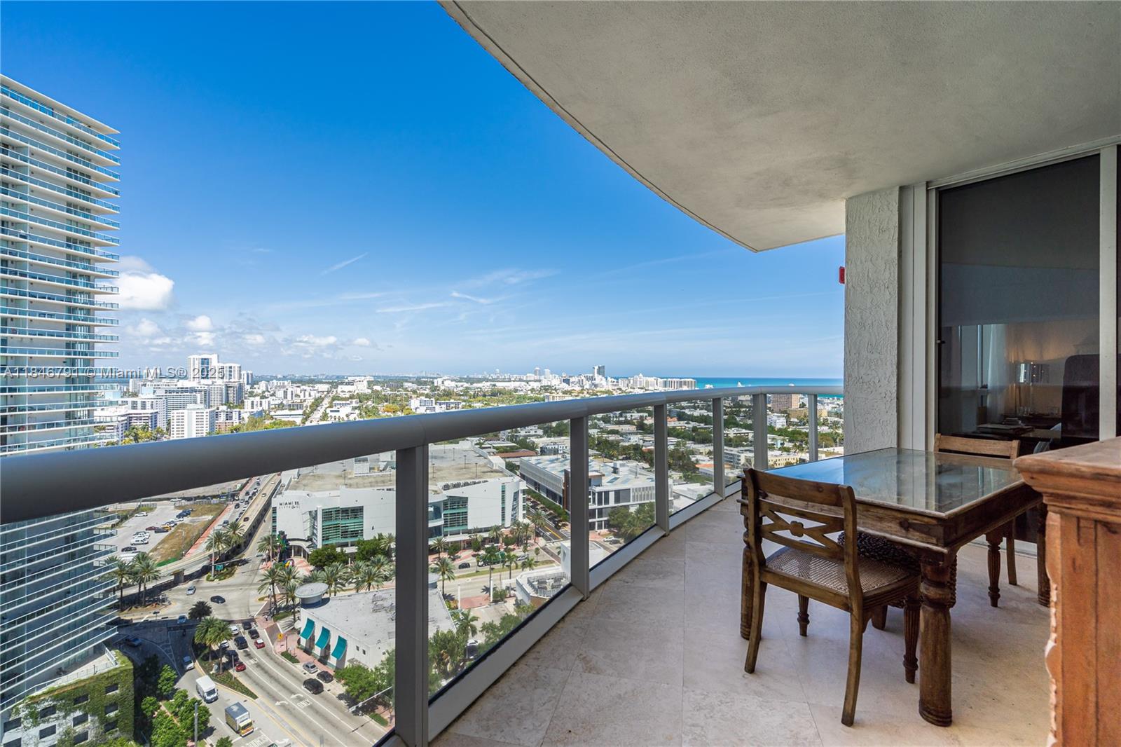 400 Alton Road, Unit 2409 Miami Beach, FL 33139 - Photo 19 of 37