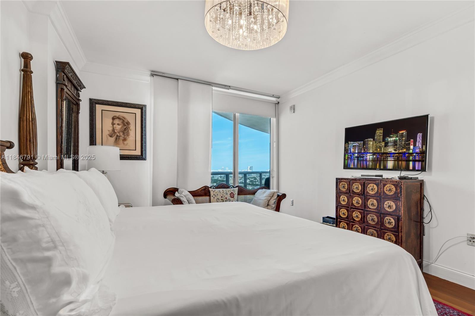 400 Alton Road, Unit 2409 Miami Beach, FL 33139 - Photo 23 of 37