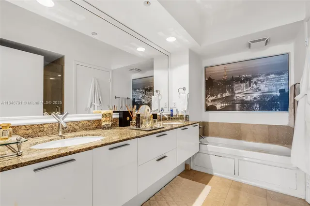 $12,000 | 400 Alton Road, Unit 2409, Miami Beach, FL 33139