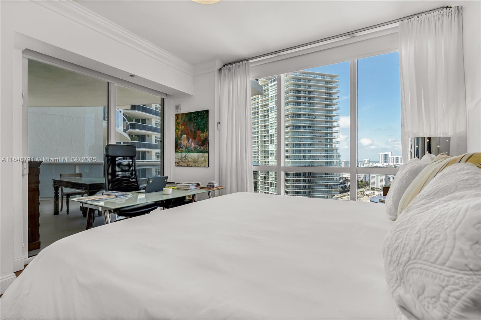 400 Alton Road, Unit 2409 Miami Beach, FL 33139 - Photo 32 of 37