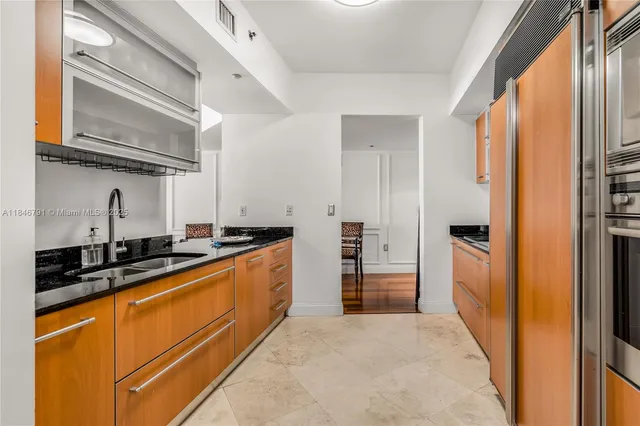 $12,000 | 400 Alton Road, Unit 2409, Miami Beach, FL 33139