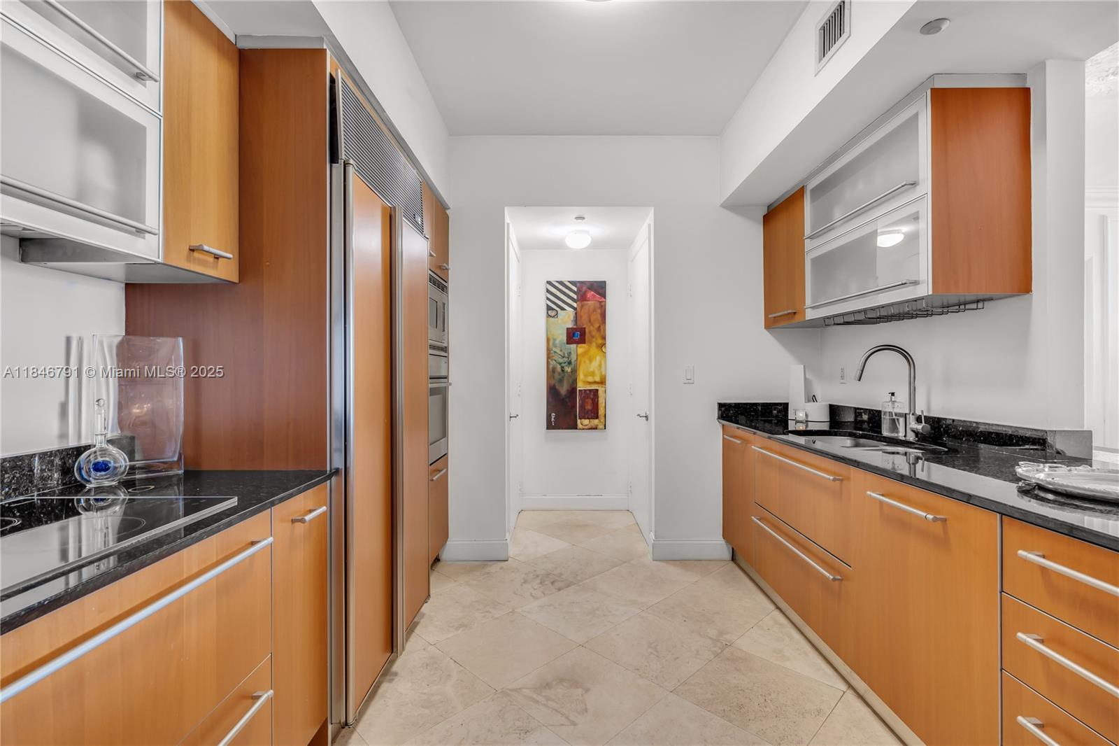 400 Alton Road, Unit 2409 Miami Beach, FL 33139 - Photo 35 of 37