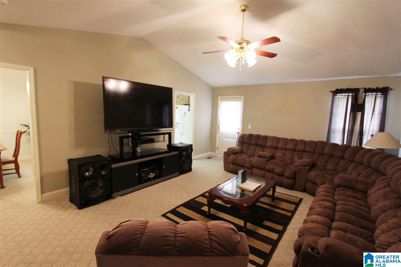 25 Crestview Drive Weaver, AL 36277 - Photo 2 of 31