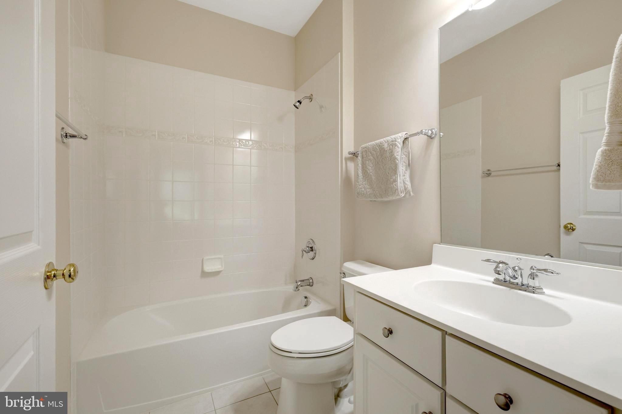 13650 Independence Ridge Nokesville, VA 20181 - Photo 46 of 98 Ensuite Full Bath for Second Bedroom