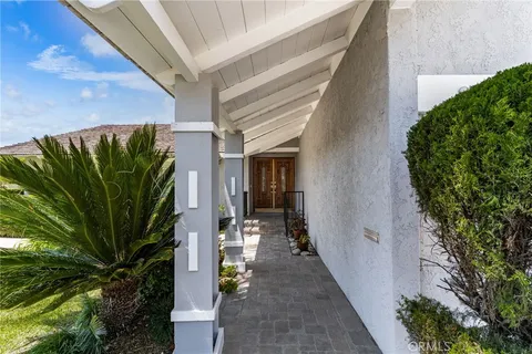 $935,000 | 1807 Vía Palomares, San Dimas, CA 91773
