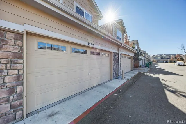 a view of a street with house
