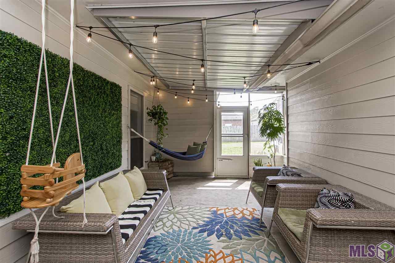 6168 Ridge Way Avenue Baton Rouge, LA 70817 - Photo 30 of 38 Screened-in patio