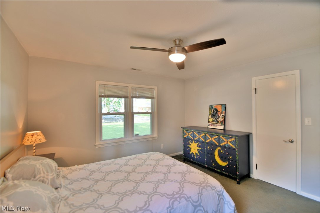 6953 Oakwood Road Parma Heights, OH 44130 - Photo 20 of 28