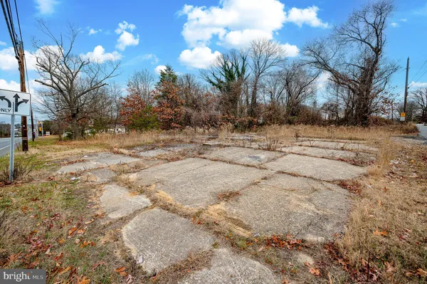 $100,000 | 319 North Bridgeton Pike, Mantua, NJ 08051