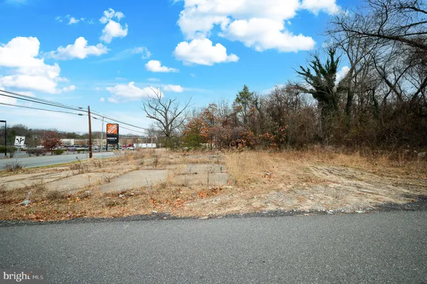 $100,000 | 319 North Bridgeton Pike, Mantua, NJ 08051