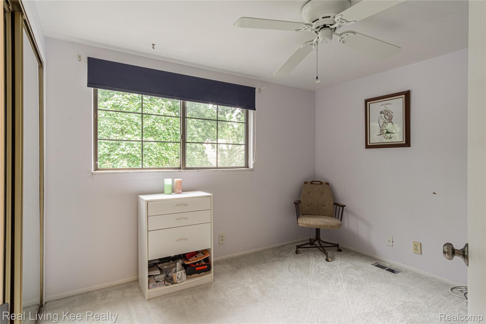 1870 Allenway Court Rochester, MI 48309 - Photo 24 of 40 Bedroom #3