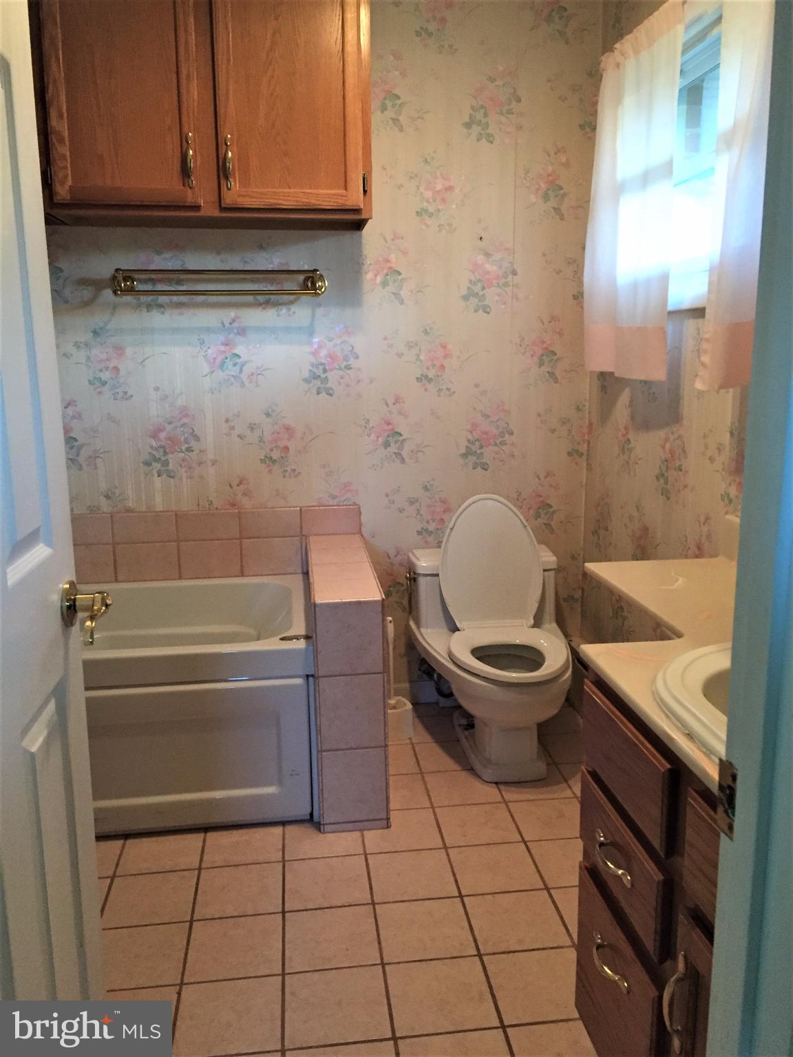 1405 North River Road Halifax, PA 17032 - Photo 14 of 28 Bathroom