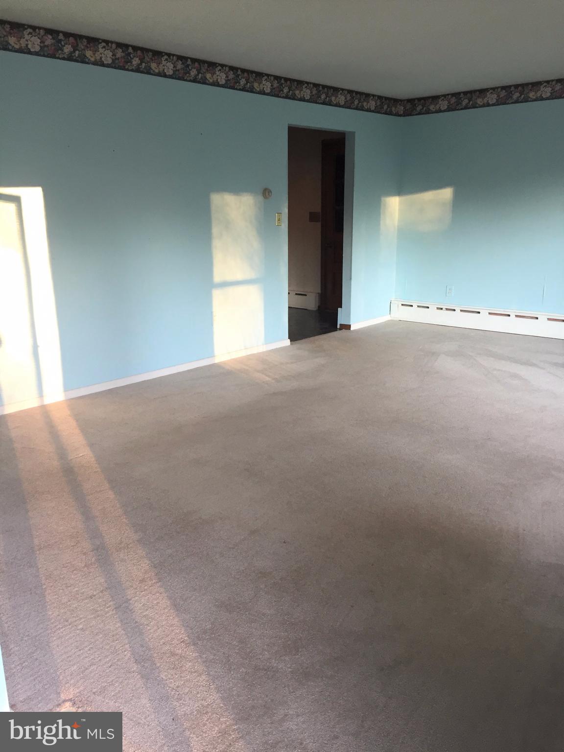 1405 North River Road Halifax, PA 17032 - Photo 9 of 28 Living Room